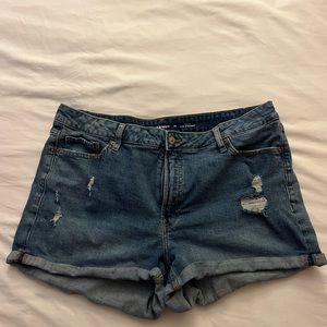 Old Navy OG High Rise shorts size 20